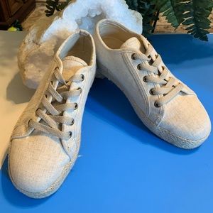 Not Rated tennis, sneakers.